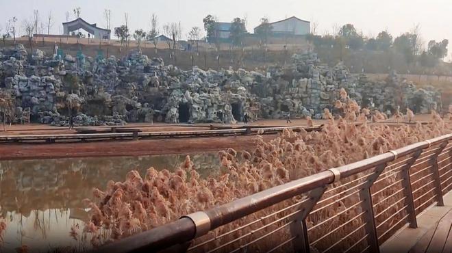 武汉城区有座超级公园：绵延假山笼罩幽深环境像星级景点(图4)