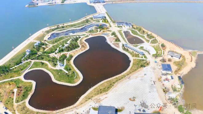 Kaiyun体育网站：七彩盐湖景区换“新装”(图1)