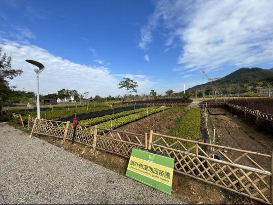 黄蜡石假山：园林景观的璀璨明珠自然山水景观黄蜡石堆砌设计(图1)