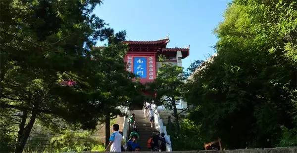 看腻了《楚乔传》里的假山假水假悬崖不妨走进华山来看看！(图5)