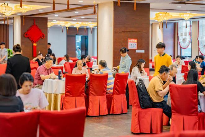 免门票景点、性价比美食！最合适家庭出游的地铁路线→(图2)