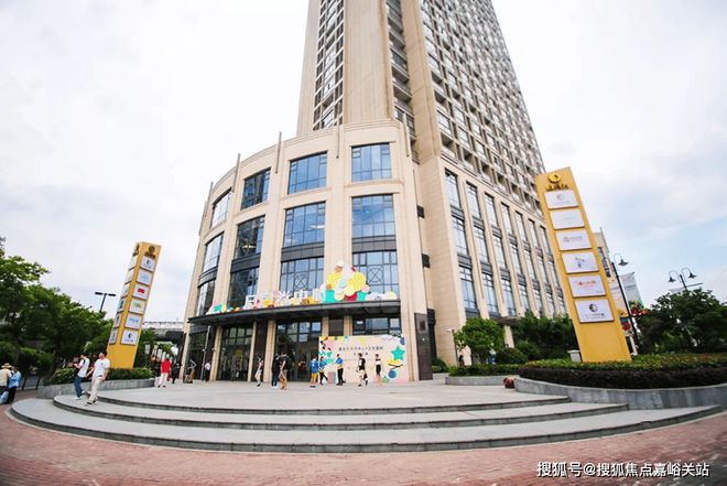 Kaiyun体育网站：五个院子的别墅@2024网站售楼处抢手房源!项目详情(图17)