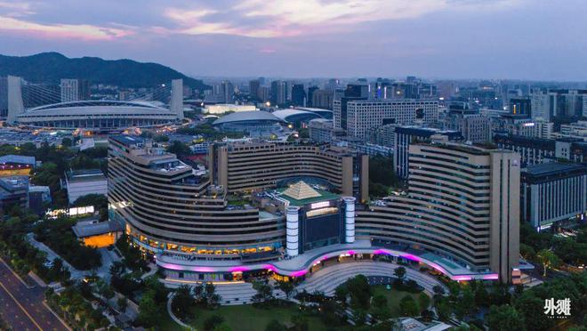 这间26岁的国牌酒店来了一场教科书级别的焕新之旅(图40)