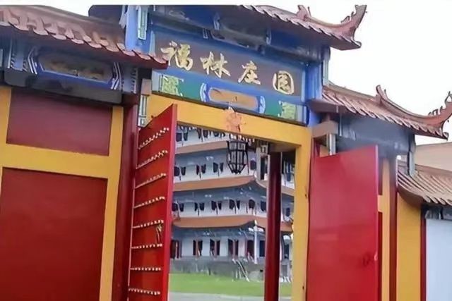 Kaiyun（中国体育）：包养10位情妇睡觉翻牌生下11个私生子年近古稀还在拼命生娃(图1)