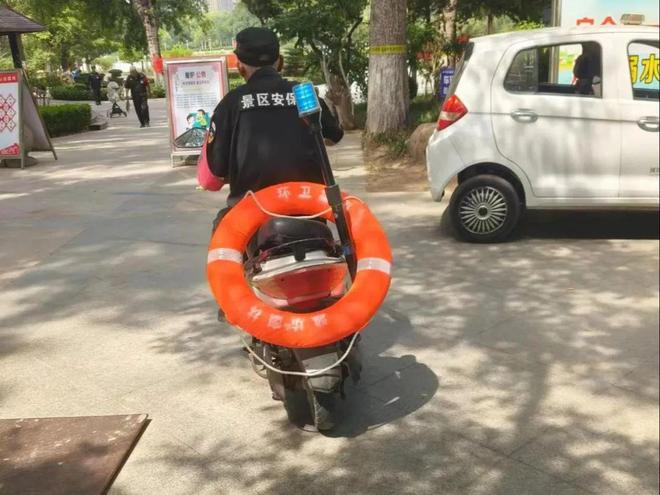 Kaiyun（中国体育）：潍坊市园林环卫服务中心：筑牢防溺水防线守护景区群众安全(图3)