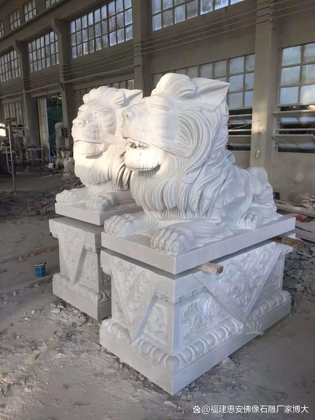 石狮子在园林景观中的应用美化环境的首选（多图欣赏）(图1)
