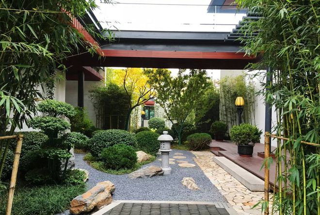 私家“中式庭院”设计恬静自然的中式花园才是院子应有的样子(图9)