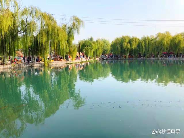 山东高颜值园林景色不输北京颐和园和苏州园林每年游客很多！(图1)
