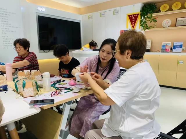 Kaiyun（中国体育）：老社区升起“新炊烟”哪里最适宜听居民们说一说→(图5)