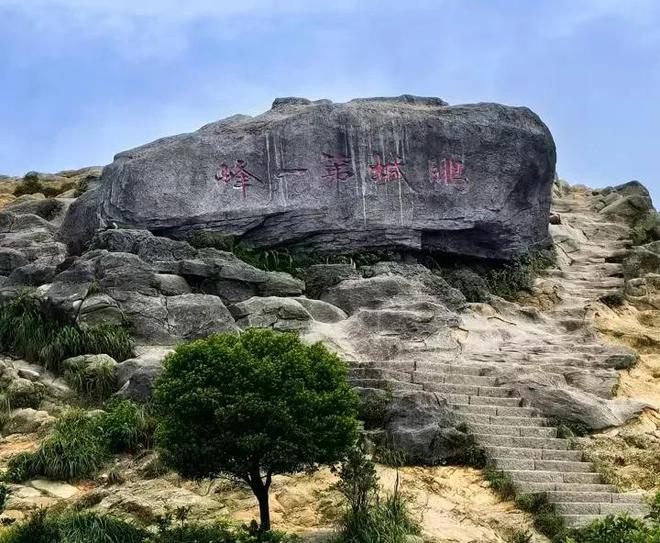 Kaiyun（中国体育）：深圳知名打卡点竟是假石头？景区回应：就是人造假山(图3)