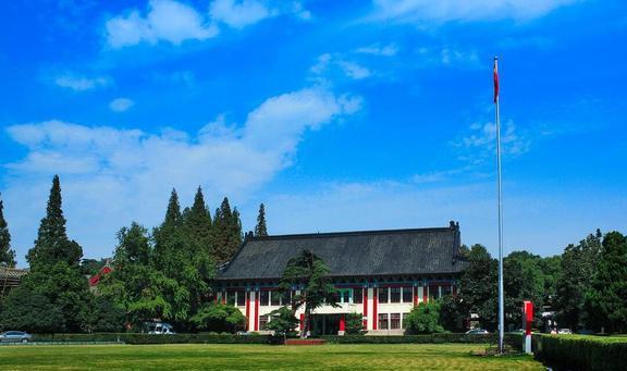 中国最美的12所大学不仅人文气息浓而且风景独特适合亲子游(图24)
