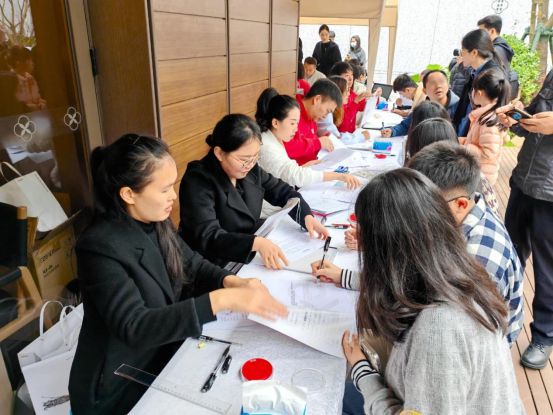 Kaiyun体育网站：两周卖3亿！止跌企稳走上坡的昆明楼市也恐难再现如此神话(图2)