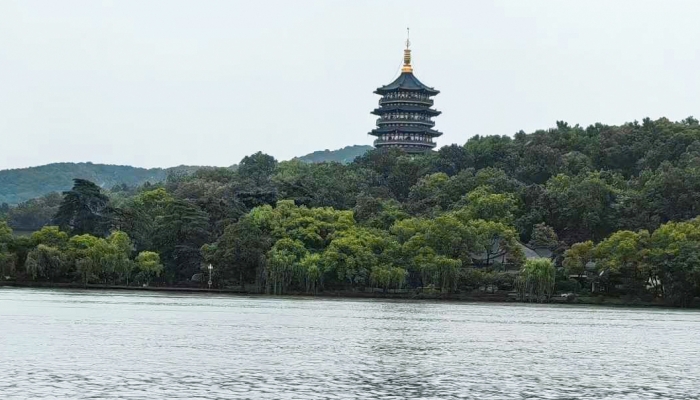 我国著名旅游景点西湖是怎么形成的？有哪些传说？(图2)