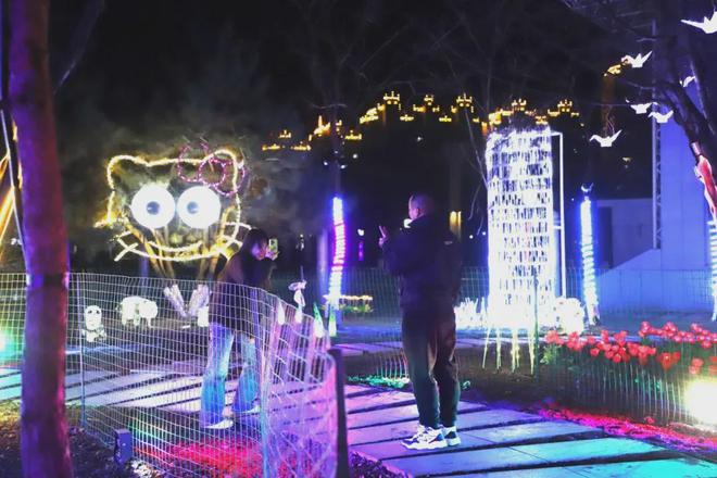 Kaiyun体育网站：“石城”磐石亮起来(图2)