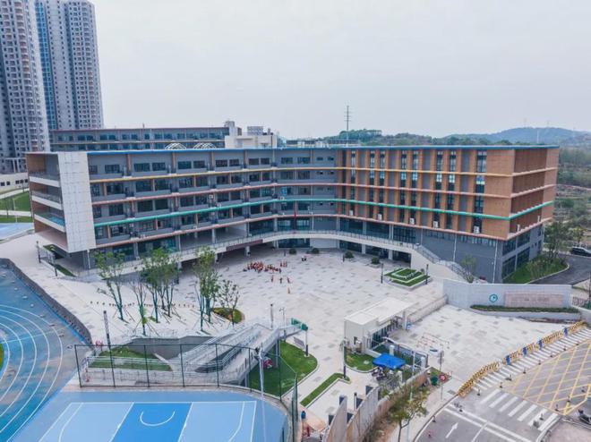 Kaiyun（中国体育）：长沙品质好房！建投象山国际！双名校！博才+师大附中！(图2)