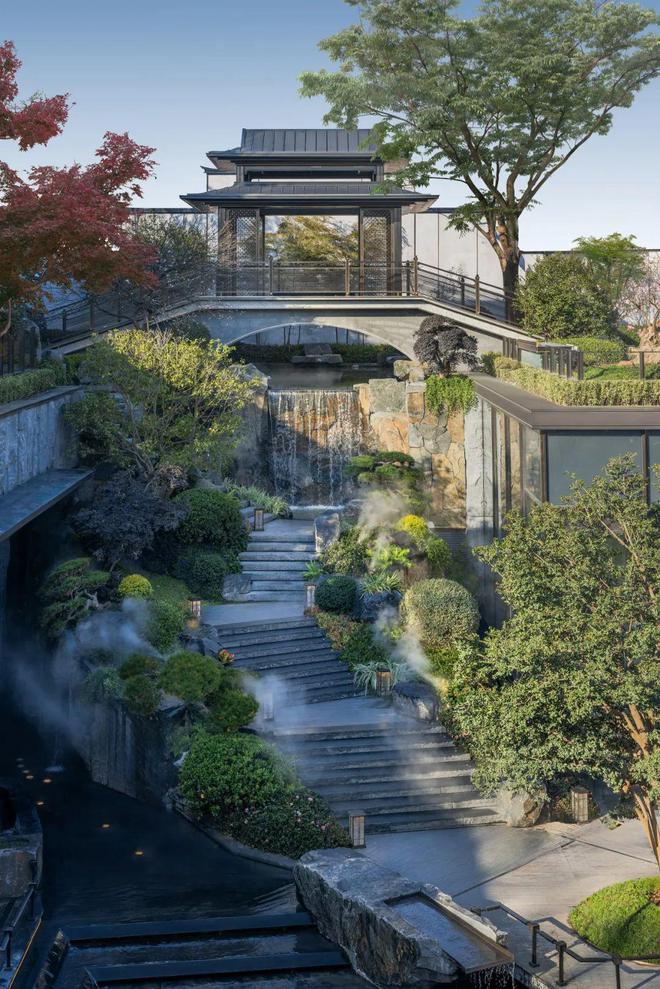 Kaiyun体育网站：主城区、一线江景、三层排屋楼市今年的“压轴大戏”来了(图1)