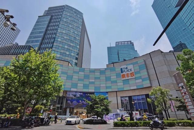 不长的遵义路却有着这么多的潮流地标……(图2)