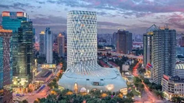 不长的遵义路却有着这么多的潮流地标……(图1)