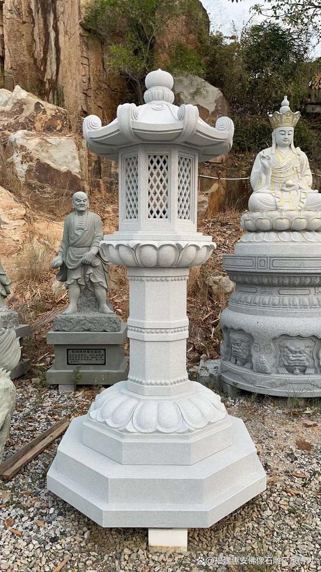 石灯笼在户外景观中的设计：实用与美观并重增添雅致(图1)