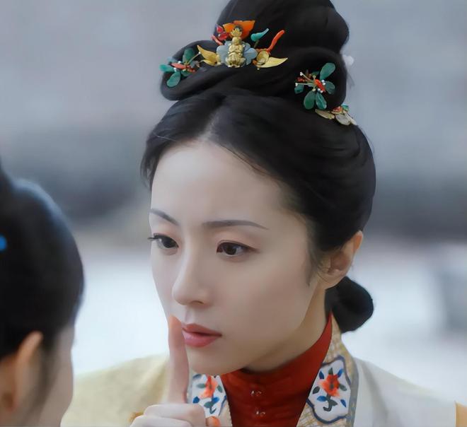 Kaiyun体育网站：假山假景假脸央视《锦囊妙录》的爆火打脸多少流水线古装(图19)