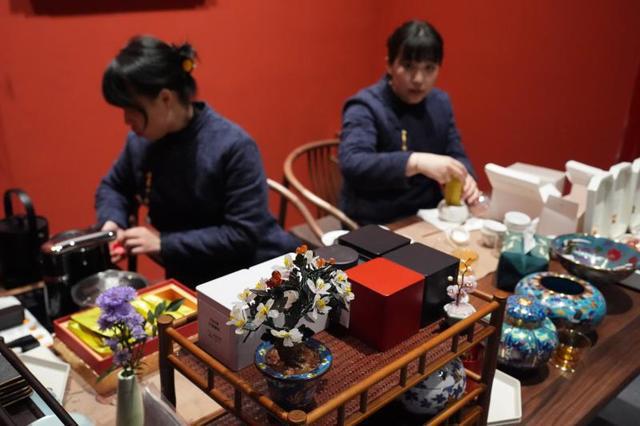 从乾隆花园到凡尔赛宫园林风貌200余件中外展品呈现诗意栖居(图2)