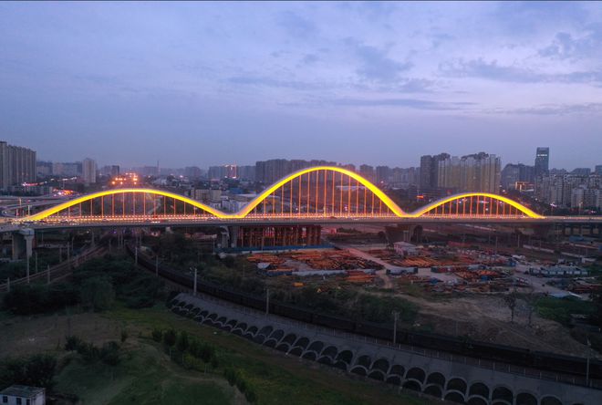 银奖作品郑州新彩虹桥景观照明工程(图5)