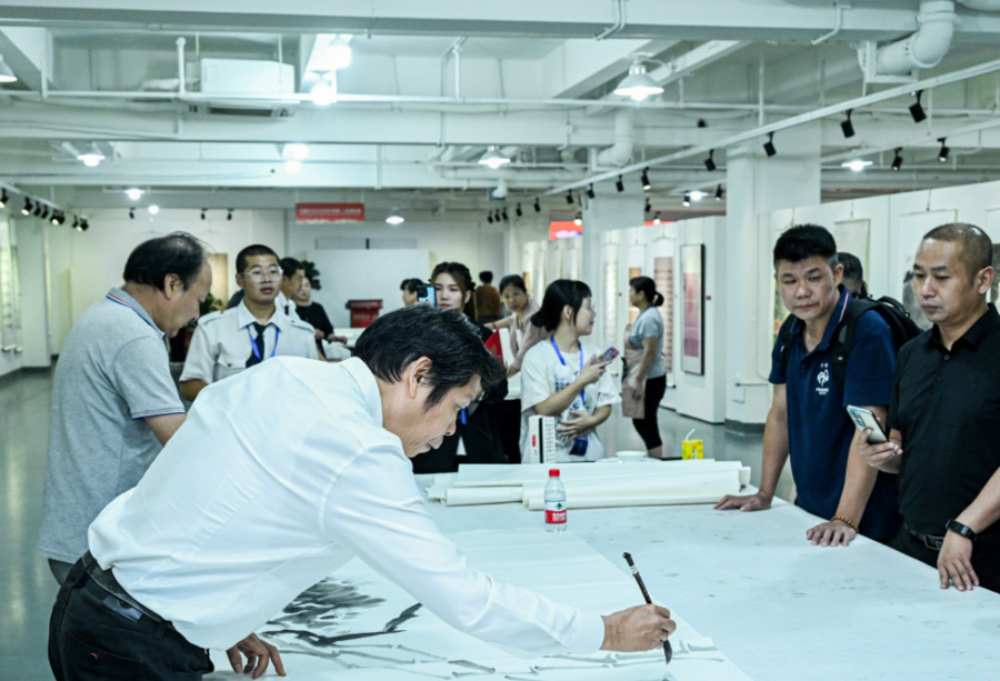 “联通丝路印象侨乡”东盟文化艺术创作季（第五季）国际展在厦门集美开幕(图3)