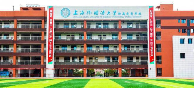 仁恒公园世纪三期占地面积：约22万㎡。•建筑面积：约18万㎡。(图14)