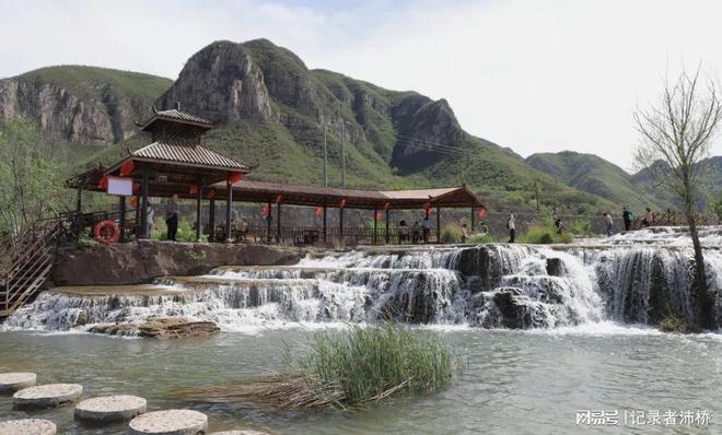 Kaiyun（中国体育）：赤壁悬流景区：北国江南的水韵天堂与四季胜景(图3)