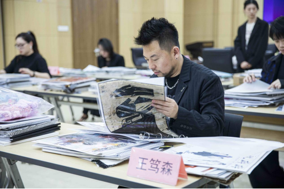 狂“卷”全球第十四届“大浪杯”中国女装设计大赛初评完美收官(图5)