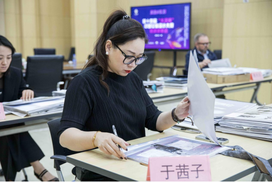 狂“卷”全球第十四届“大浪杯”中国女装设计大赛初评完美收官(图6)