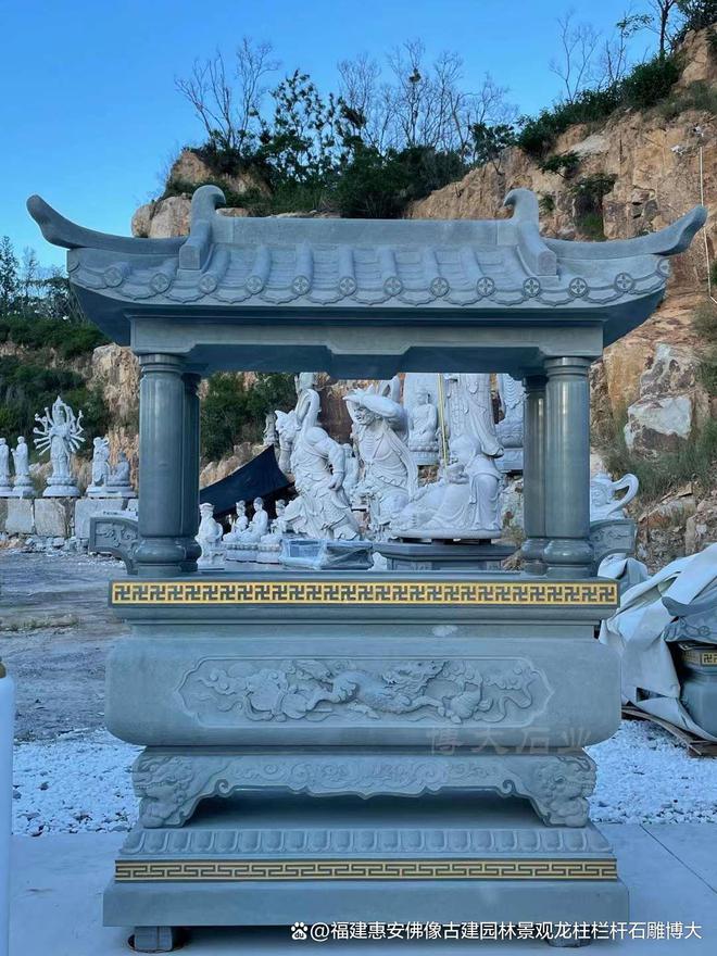 石雕香炉在现代景观中的创新(图1)
