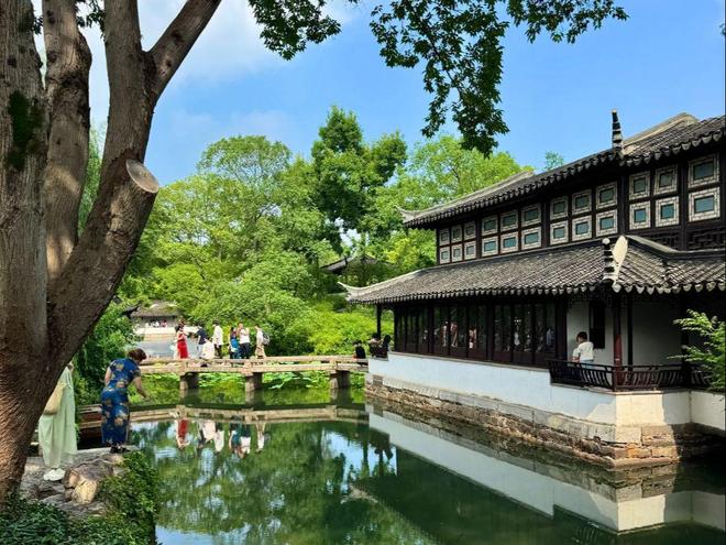 Kaiyun体育网站：苏州旅游必去十大景点：西湖南浔狮子林苏杭四天三晚深度游路线(图1)