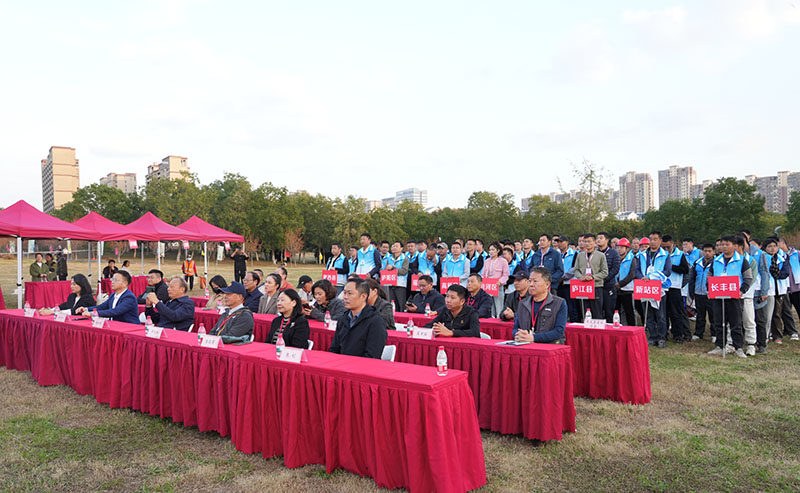 Kaiyun（中国体育）：合肥市总工会邀园丁竞园艺秀绝技(图5)