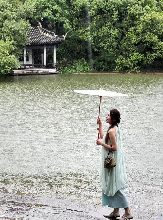 跟团去华东4日游人均多少钱？小预算玩转最美景点超值体验！(图2)
