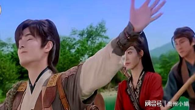 假山假景假脸！央视《大生意人》爆火打脸内娱多少流水线年代剧(图1)