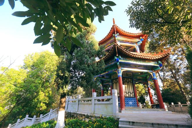 Kaiyun（中国体育）：云南曲靖寥廓公园环境优美文化深厚是假日休闲散心的好去处(图5)