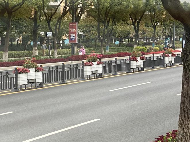 Kaiyun（中国体育）：有实力的花箱护栏工厂(图1)
