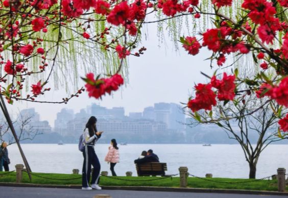 苏杭十大必去景点深度解析湖光山色园林古韵沉浸式玩转江南(图2)