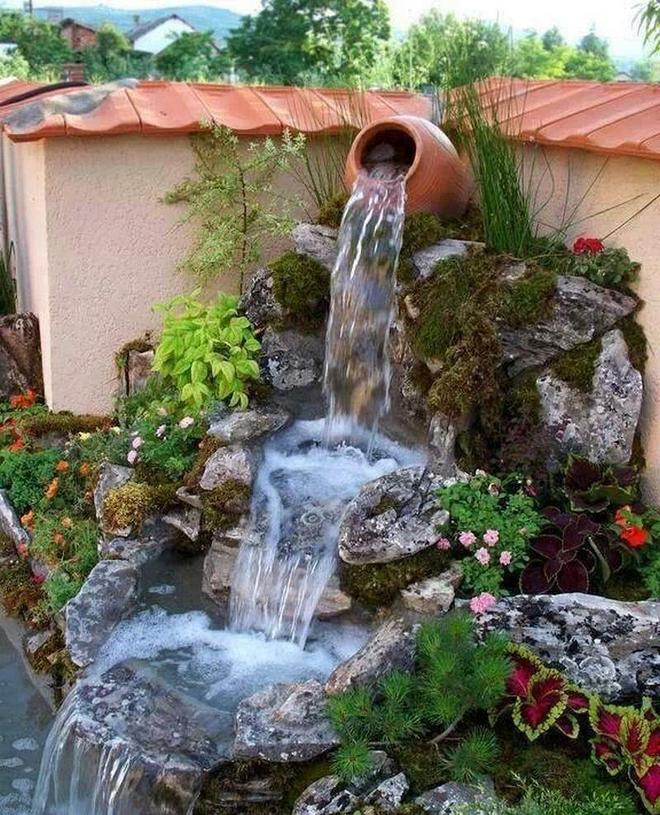 庭院假山石景如何做？学会这5点磊上几块山石让庭院美妙绝伦(图6)