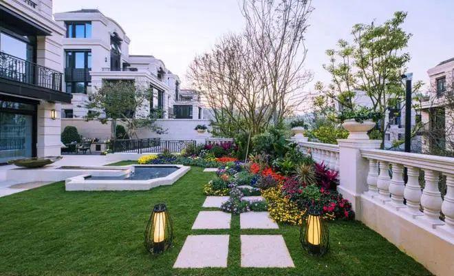 Kaiyun（中国体育）：珠海香洲热搜楼盘｜华发山庄售楼处发布：启幕鼎级豪宅享受！(图4)